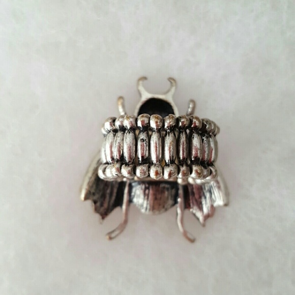 Bee Stretch Ring.  NWOT - Picture 3 of 3